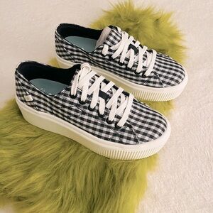 Dr.Scholls women black and white canvas checkered sneakers size9